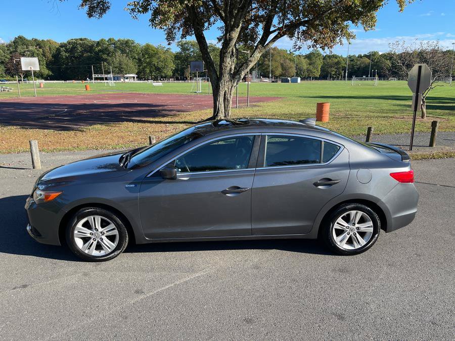 Used 2013 Acura ILX w/ Technology Package FWD image 31