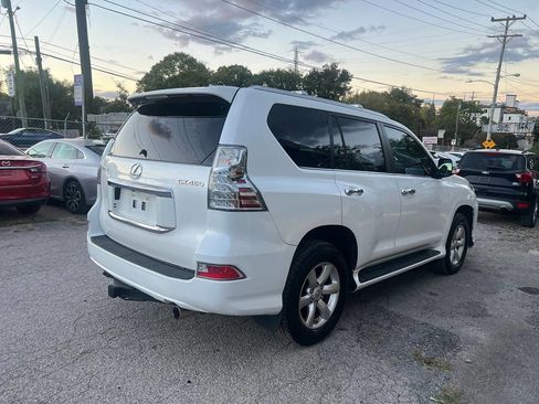 Used 2010 Lexus GX 460 image 5