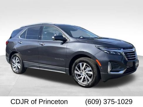 Used 2022 Chevrolet Equinox Premier image 1