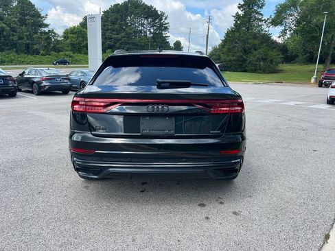 Used 2022 Audi Q8 Prestige w/ Prestige Package AWD/4WD image 7