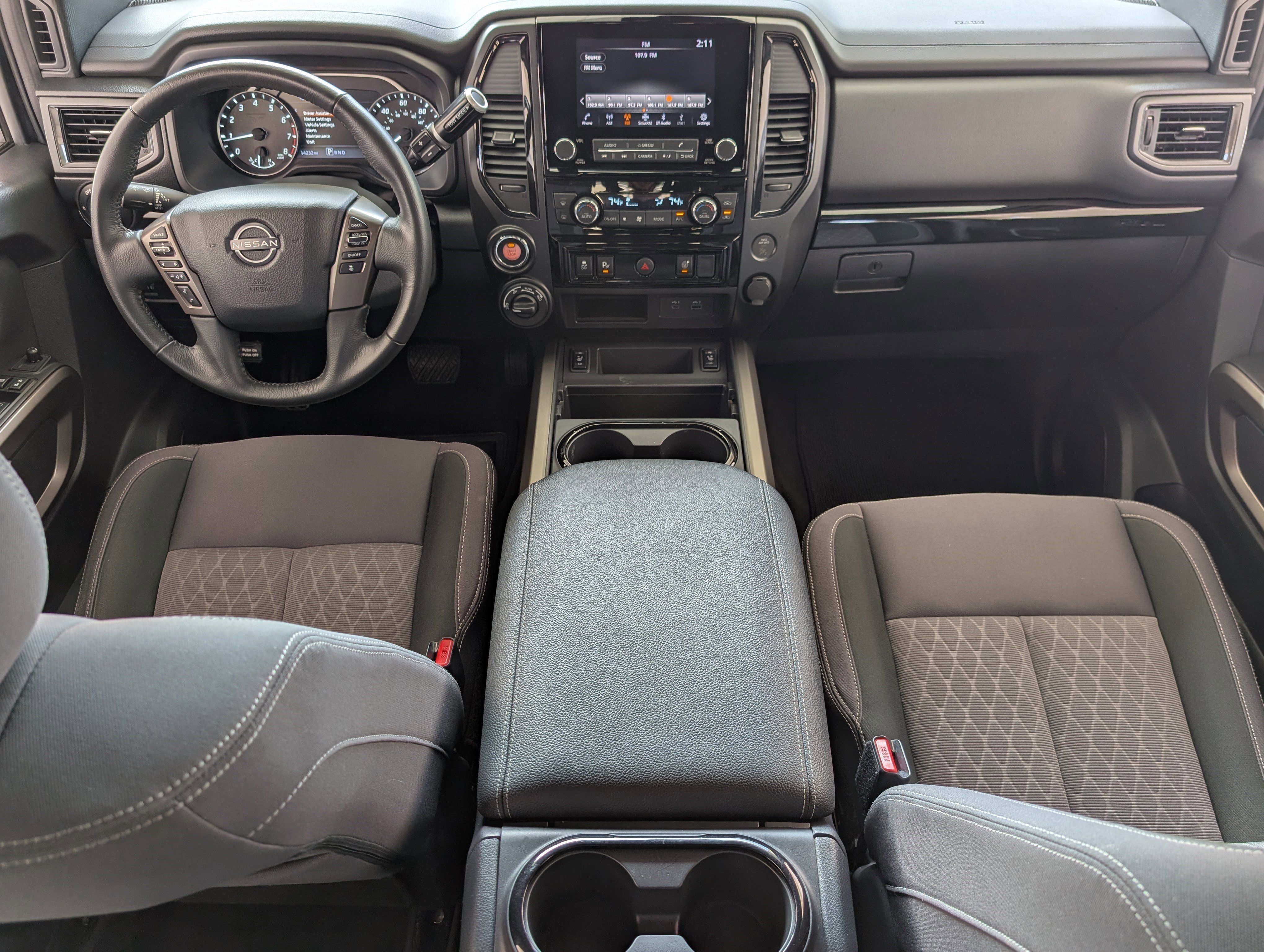 Used 2024 Nissan Titan SV w/ SV Bronze Edition Package AWD/4WD image 22