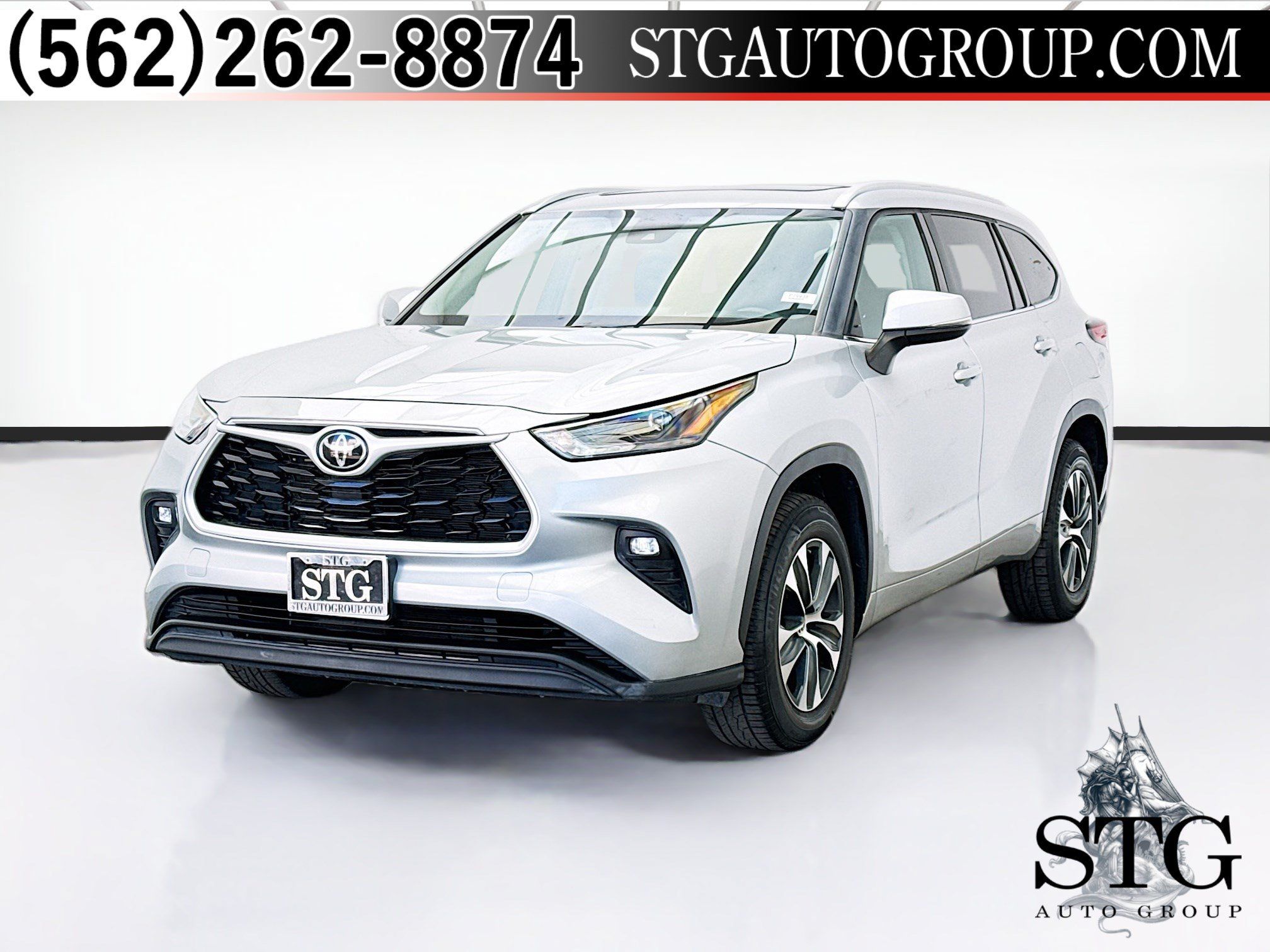 Used 2022 Toyota Highlander XLE FWD image 1