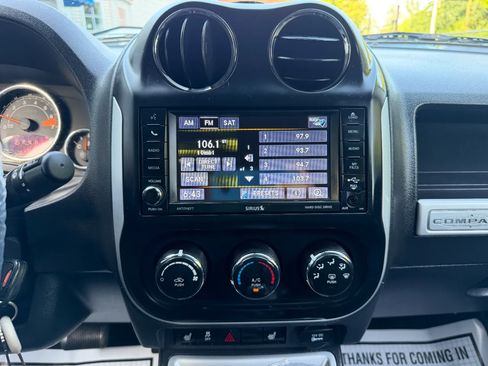 Used 2016 Jeep Compass Latitude AWD/4WD image 42
