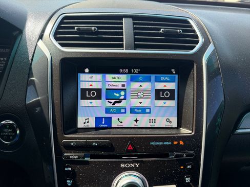 Used 2017 Ford Explorer Sport w/ Equipment Group 401A AWD/4WD image 23