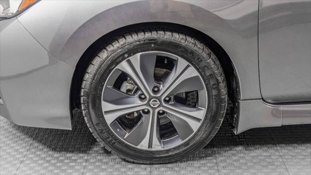 Used 2020 Nissan Leaf SV w/ SV Technology Package FWD image 34
