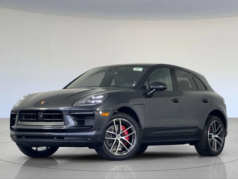Certified 2026 Porsche Macan S AWD/4WD image 1