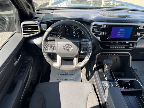 Used 2025 Toyota Tundra SR5 w/ SR5 Convenience Package AWD/4WD image 28