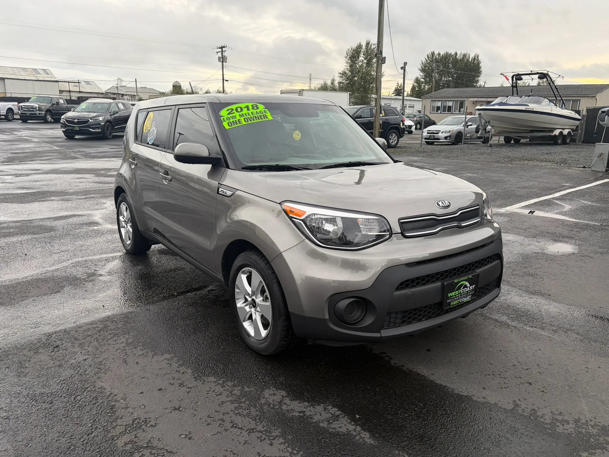Used 2018 Kia Soul w/ Convenience Package FWD image 2