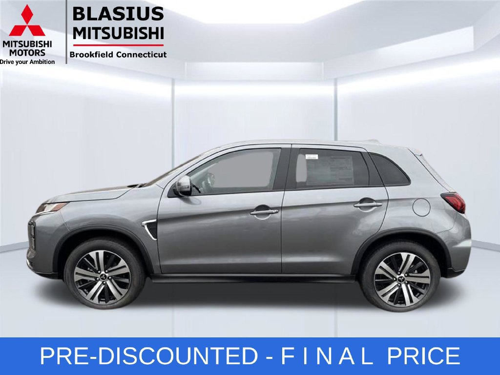 Used 2025 Mitsubishi Outlander Sport SE AWD/4WD image 4