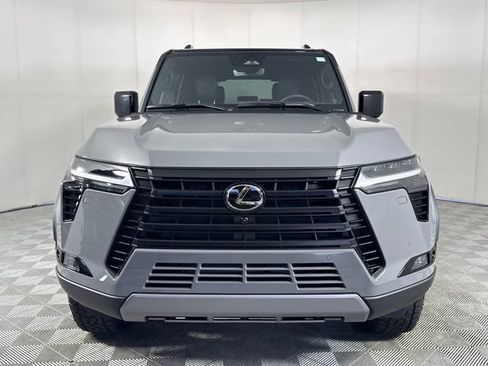 Used 2026 Lexus GX 550 AWD/4WD image 11