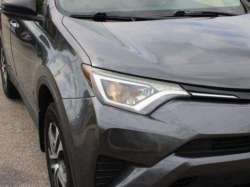 Used 2018 Toyota RAV4 LE w/ All Weather Liner Package FWD image 4