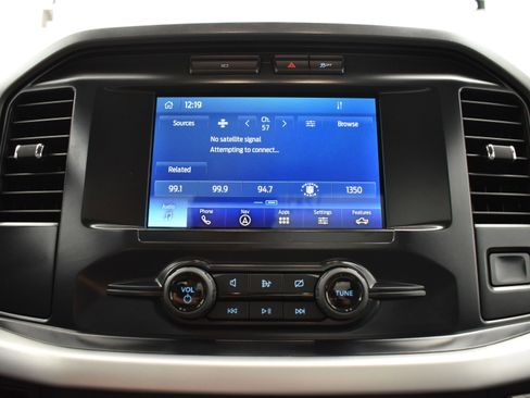 Used 2022 Ford F150 XLT image 29