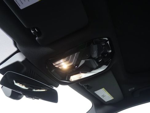 New 2026 BMW i5 eDrive40 w/ M Sport Package image 19