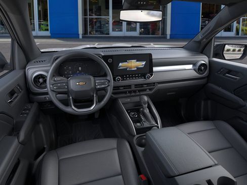 New 2025 Chevrolet Colorado LT w/ LT Convenience Package image 32
