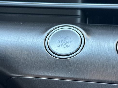 New 2027 Hyundai Kona SE FWD image 23