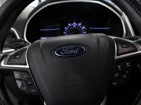 Used 2015 Ford Edge SEL w/ Equipment Group 201A image 17