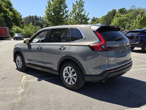 Used 2025 Honda CR-V LX image 3