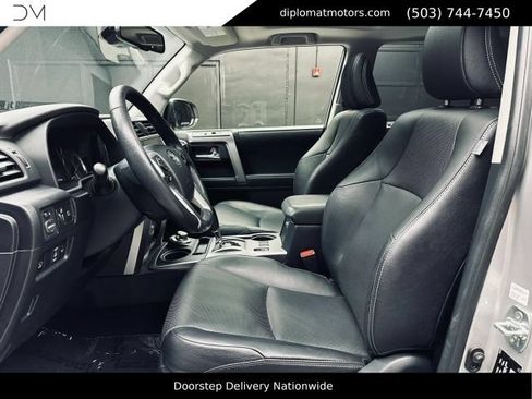 Used 2023 Toyota 4Runner Limited AWD/4WD image 18