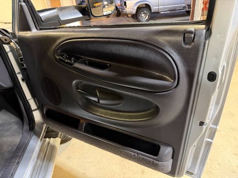 Used 2001 Dodge Ram 3500 Truck 4x4 Quad Cab image 34