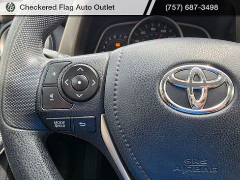 Used 2015 Toyota RAV4 XLE image 14