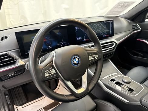 Used 2024 BMW 330e xDrive image 27