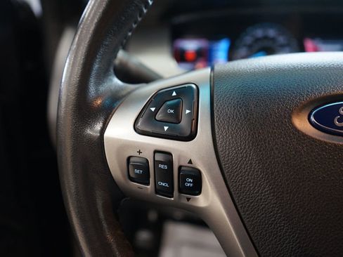 Used 2016 Ford Taurus SEL w/ Equipment Group 201A image 31