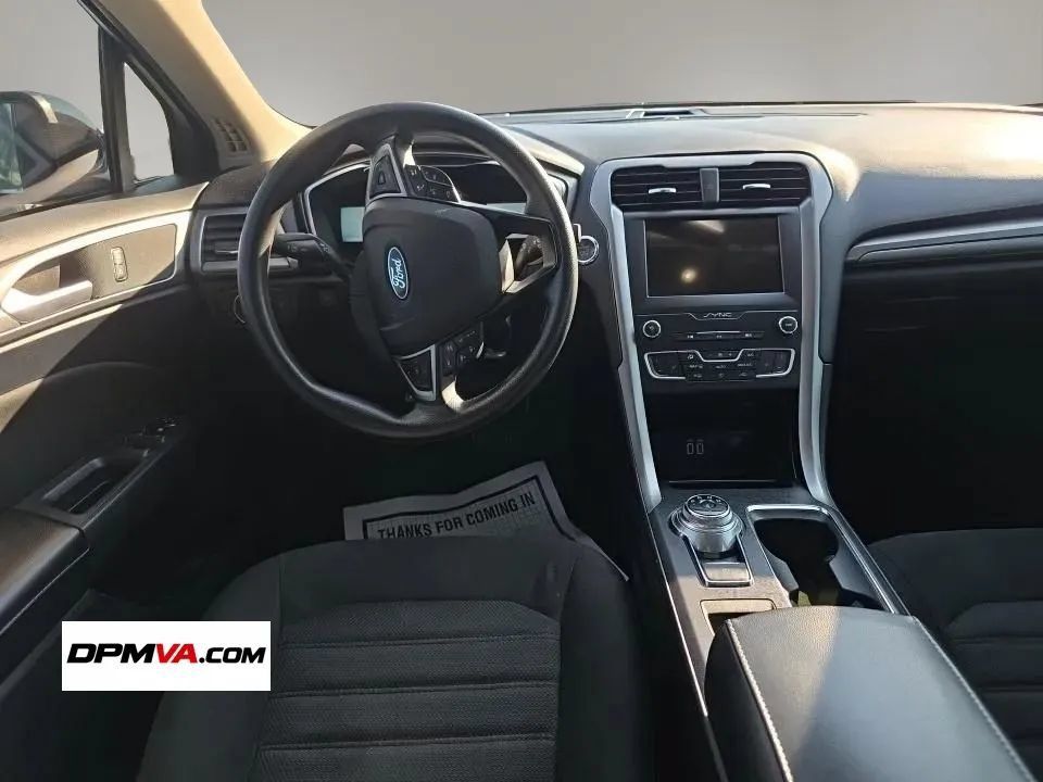 Used 2020 Ford Fusion SE AWD/4WD image 5