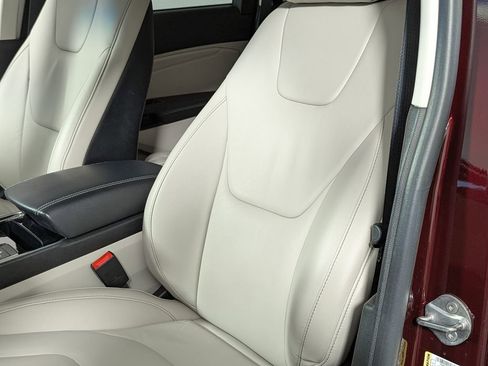 Used 2020 Ford Edge Titanium image 17