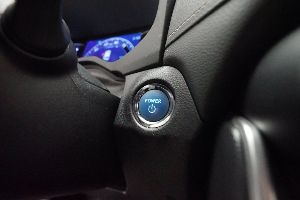 Used 2019 Toyota RAV4 Limited AWD/4WD image 30