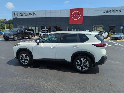 Certified 2023 Nissan Rogue SV AWD/4WD image 10