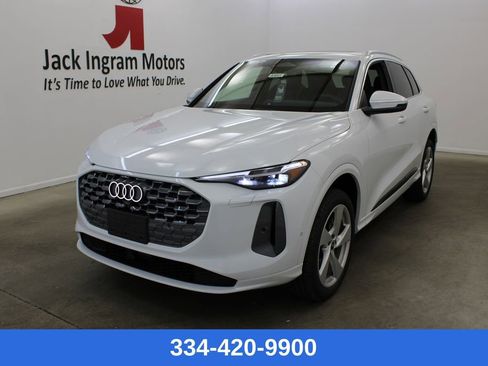 New 2025 Audi Q5 Premium Plus image 1