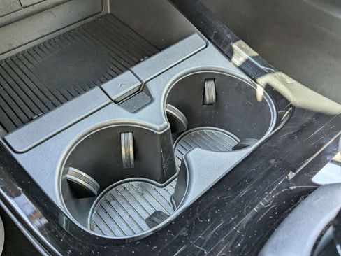 Used 2024 Toyota Prius LE image 20