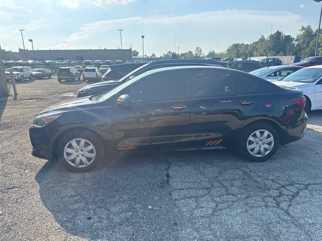 Used 2022 Kia Rio S FWD image 2