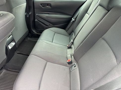 Used 2025 Toyota Corolla LE w/ Convenience Package image 18