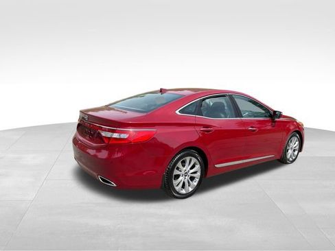 Used 2012 Hyundai Azera FWD image 3