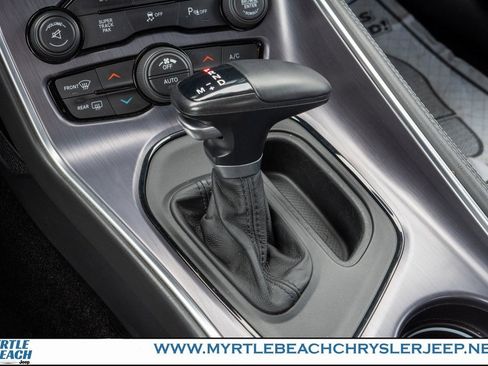 Used 2016 Dodge Challenger R/T w/ Driver Convenience Group image 22