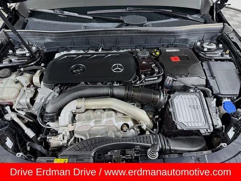 Used 2024 Mercedes-Benz GLB 250 4MATIC image 29