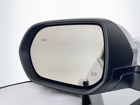 Used 2025 Chevrolet Equinox LT image 16