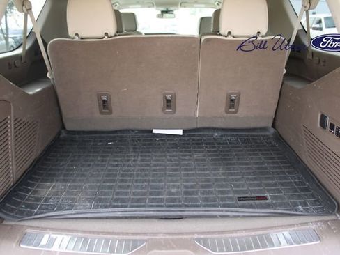 Used 2024 GMC Yukon XL Denali image 10