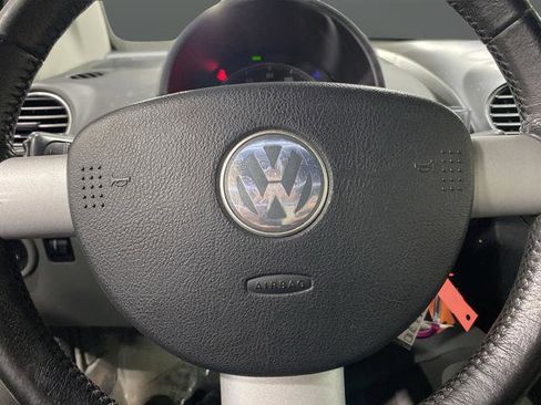 Used 2006 Volkswagen Beetle Convertible w/ Package 2 image 13