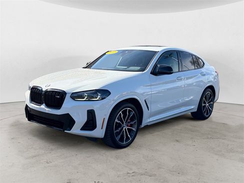 Used 2022 BMW X4 M40i w/ Premium Package image 3