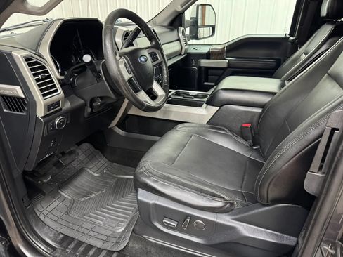 Used 2017 Ford F350 Lariat AWD/4WD image 10