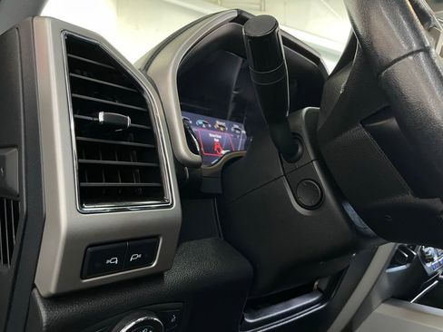 Used 2020 Ford F350 Lariat w/ Lariat Ultimate Package image 35