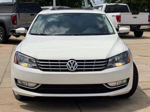 Used 2013 Volkswagen Passat TDI SEL Premium image 2