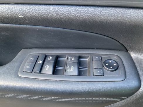 Certified 2021 Jeep Grand Cherokee Laredo image 29