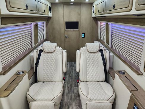 Used 2021 Mercedes-Benz Sprinter 3500 image 66