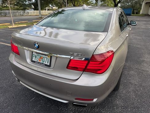 Used 2011 BMW 750i RWD image 18