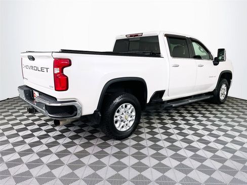 Used 2021 Chevrolet Silverado 2500 LTZ w/ LTZ Plus Package image 9