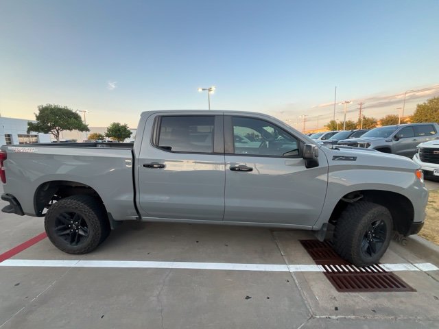 Used 2024 Chevrolet Silverado 1500 LT Trail Boss w/ Convenience Package II AWD/4WD image 7