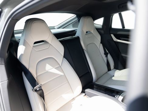 Certified 2025 Porsche Panamera 4S image 26